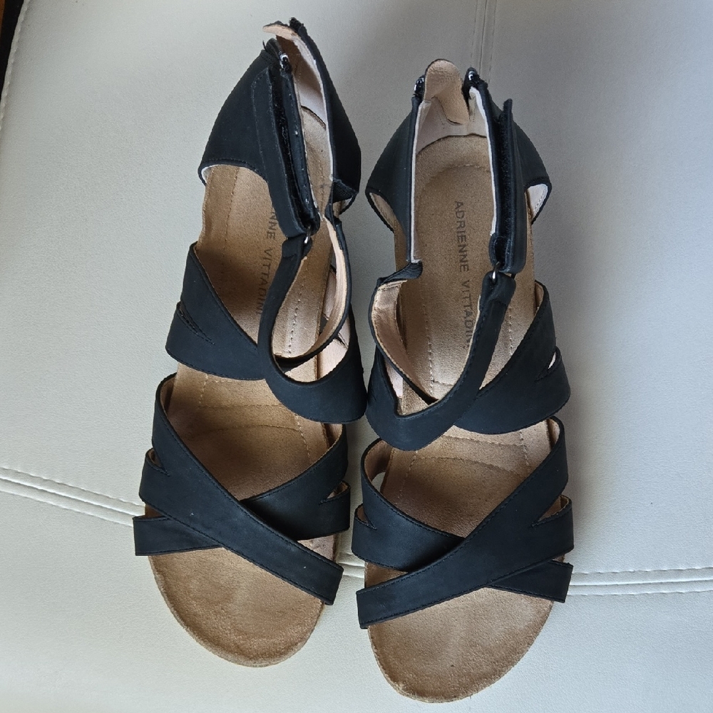 Adrienne Vitadinni Black Strappy Wedge Sandals